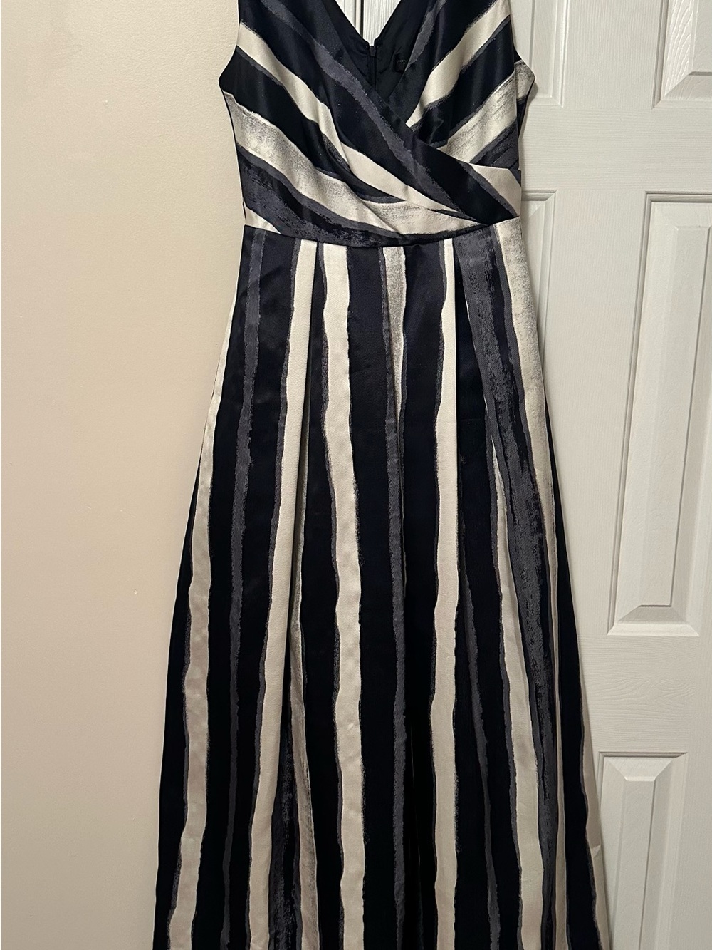 Donna Karan Navy and Silver/White Striped Wrap Maxi Dress- size 6 - Picture 4 of 4
